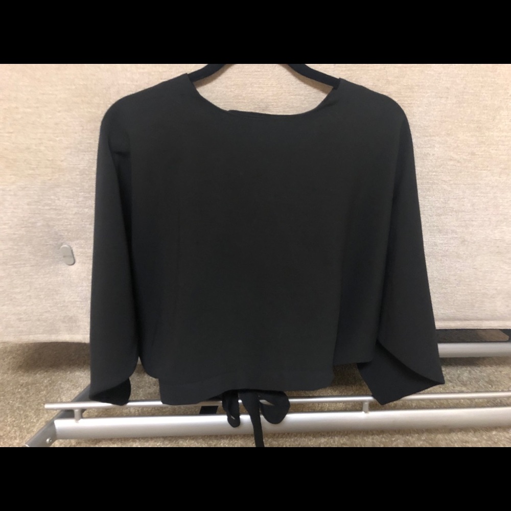 Farrow cropped flow blouses round top